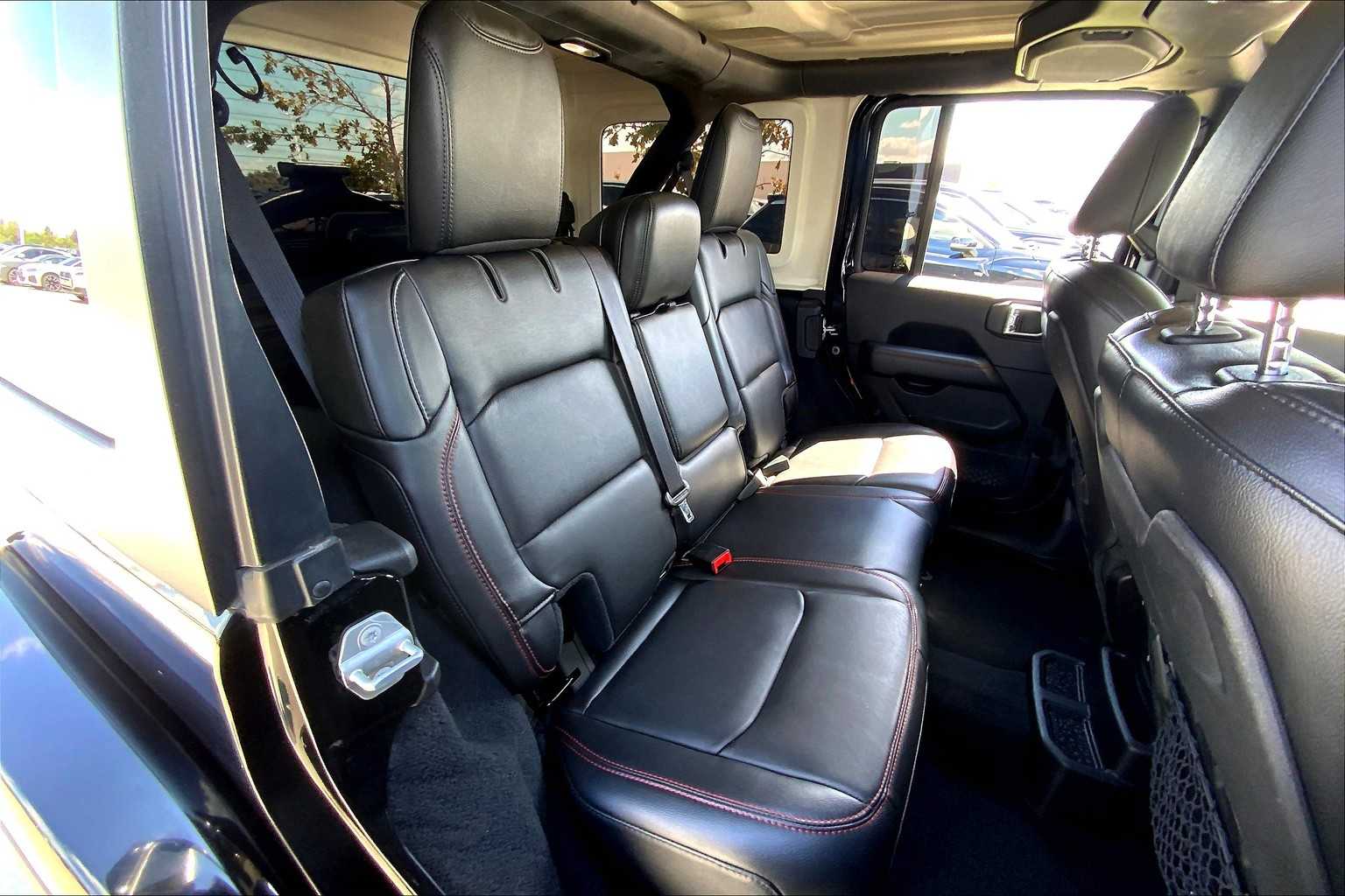 2019 Jeep Wrangler Unlimited Rubicon photo 18