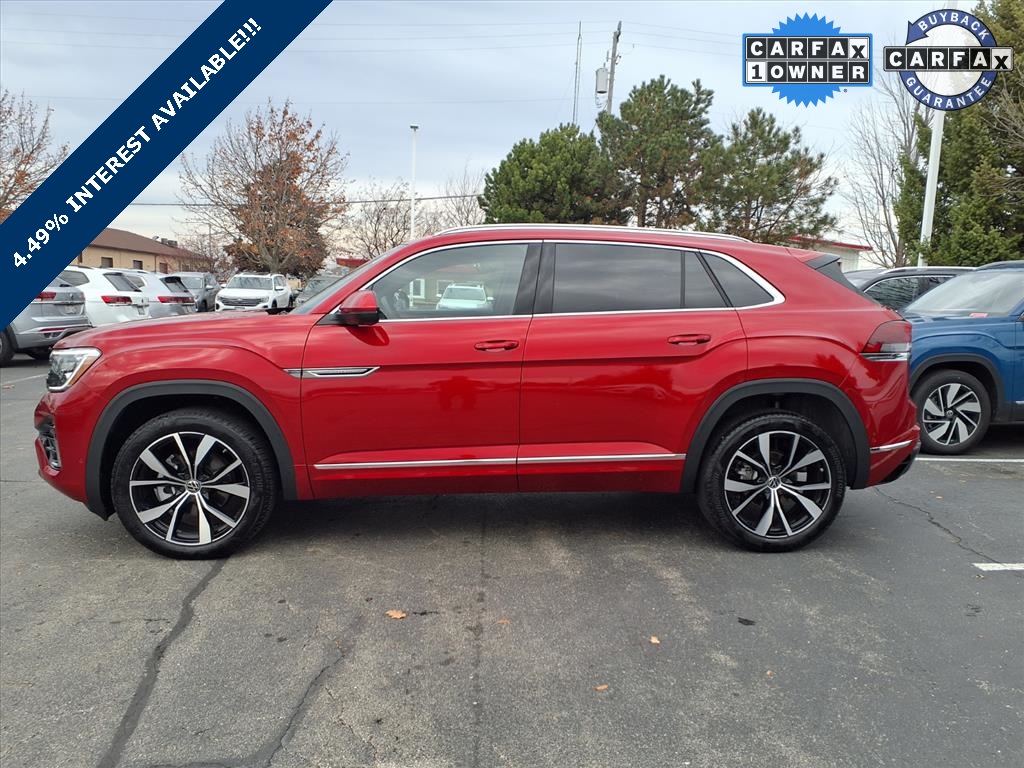 2025 Volkswagen Atlas Cross Sport SEL Premium R-Line photo 4