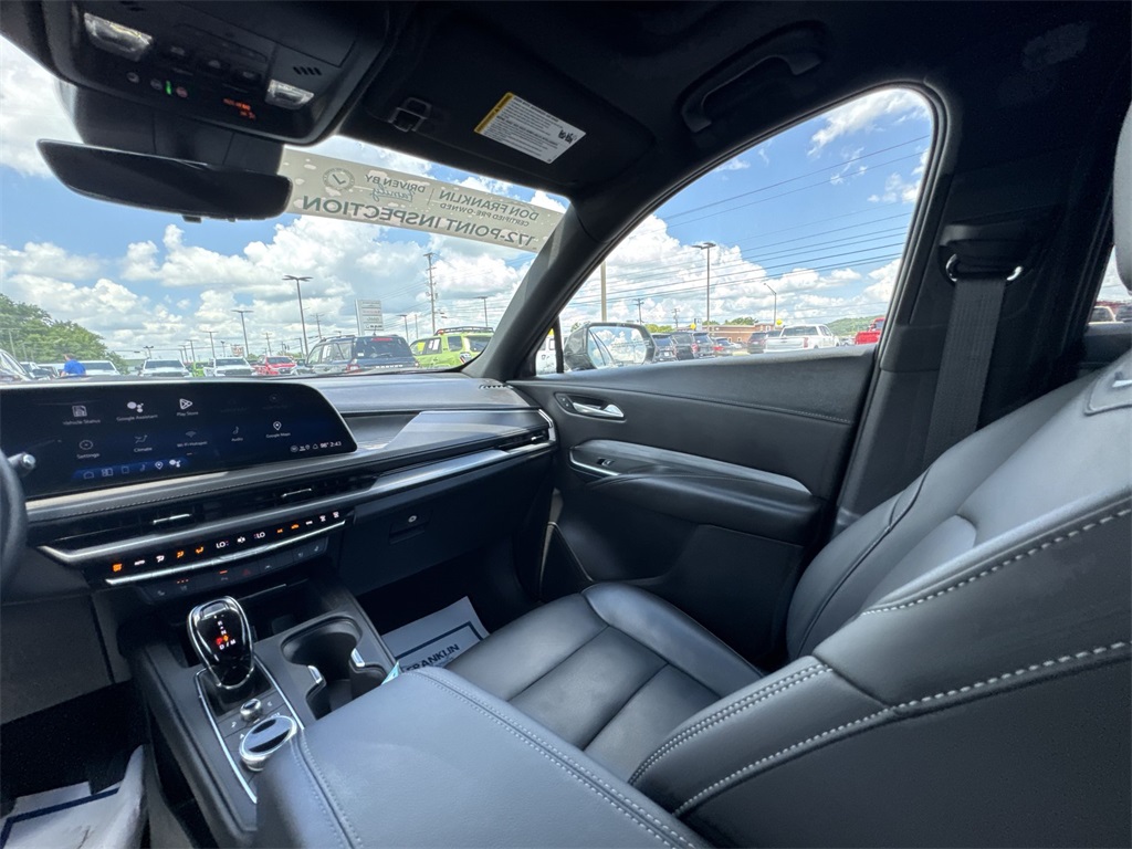 2024 Cadillac XT4 Premium Luxury photo 11