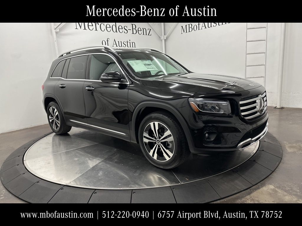 2025 Mercedes-Benz GLB Base's photo