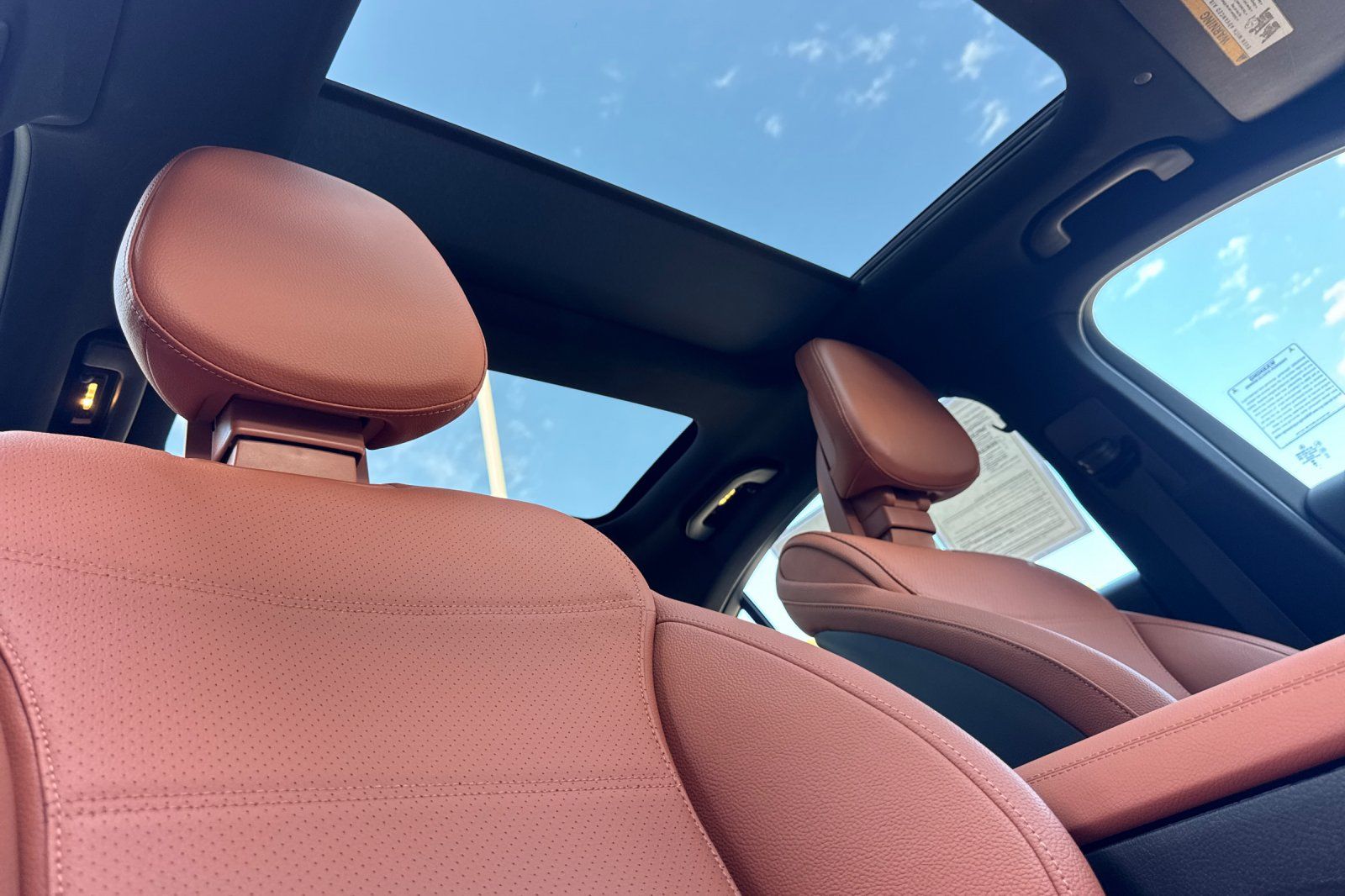 2025 Mercedes Benz C 300 photo 3
