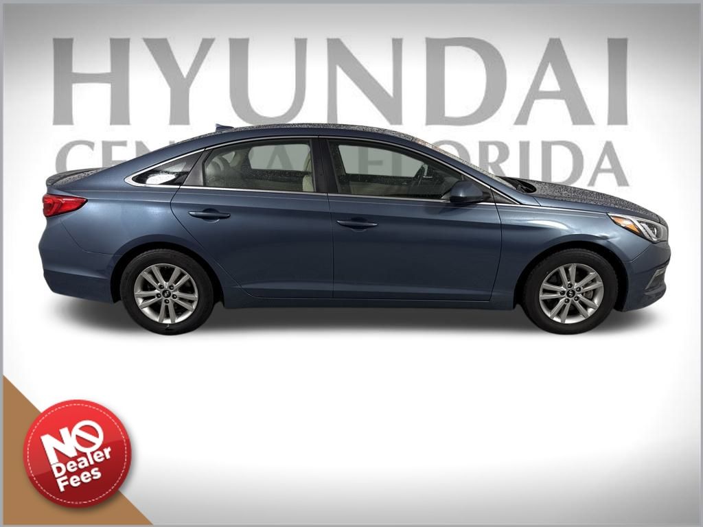 2015 Hyundai Sonata SE photo 2