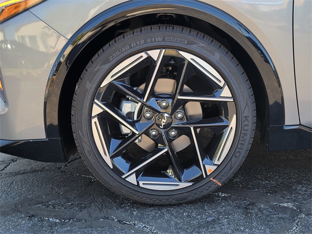 2025 Kia K4 GT-Line photo 9