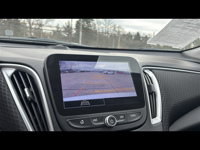 2025 Chevrolet Malibu 1LT photo 17