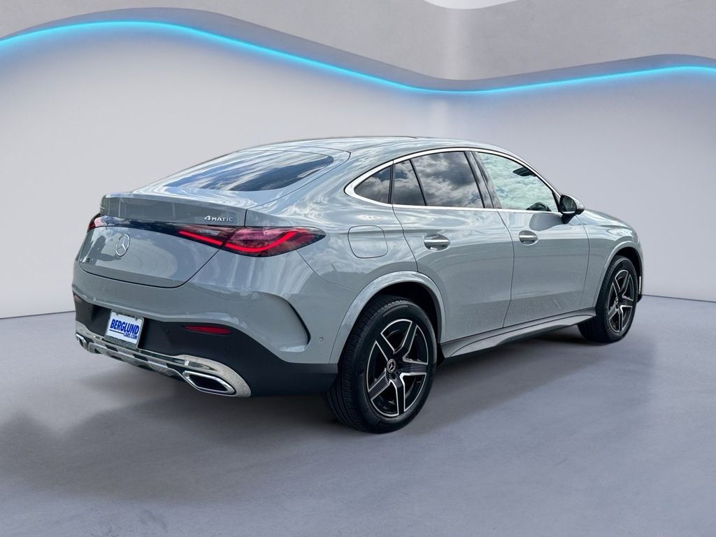 2025 Mercedes Benz GLC Coupe 300 4MATIC photo 4