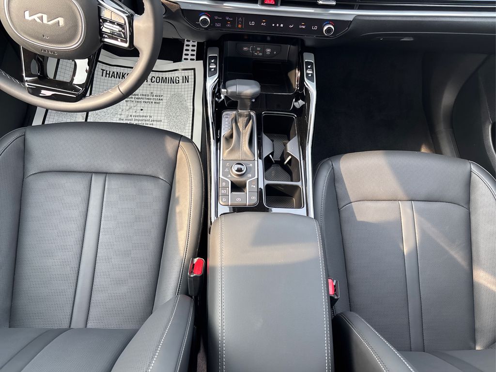 2025 Kia Sorento X-Line SX photo 11