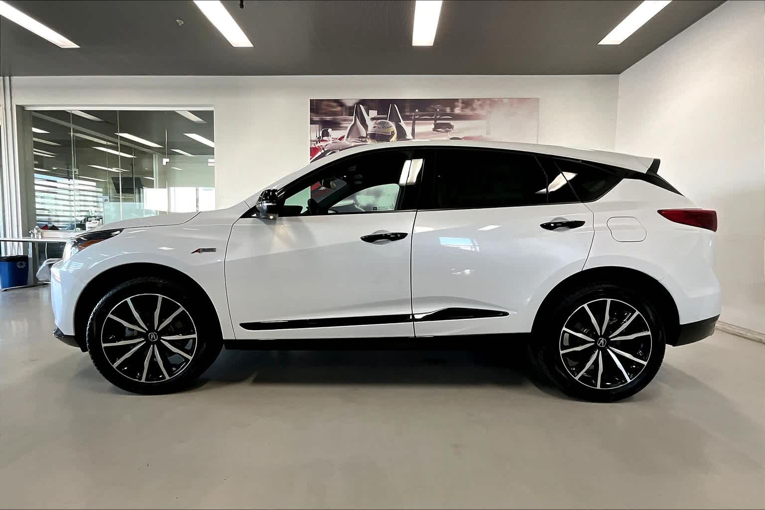 2025 Acura RDX A-Spec Advance photo 3