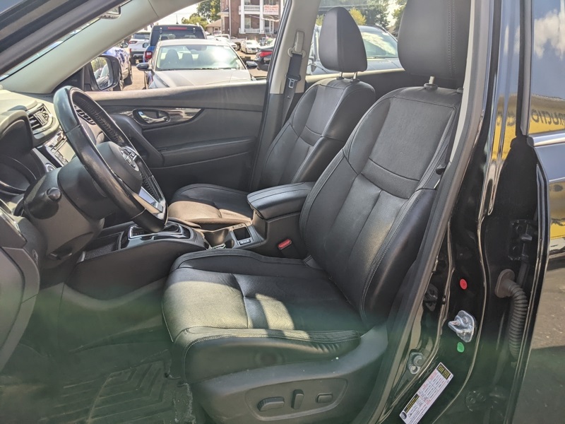 2017 Nissan Rogue SL photo 5