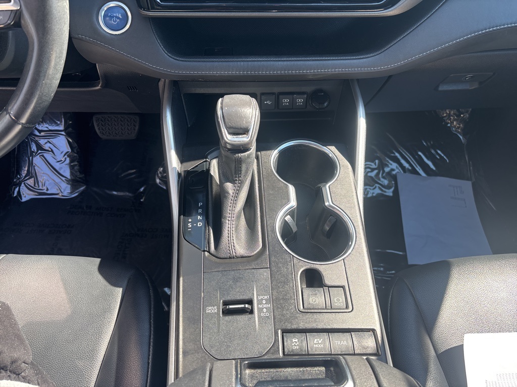 2021 Toyota Highlander Hybrid XLE photo 20