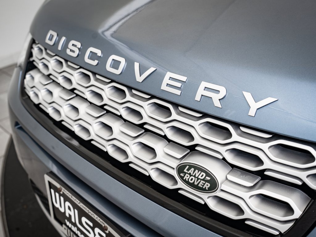 2022 Land Rover Discovery Sport SE photo 3