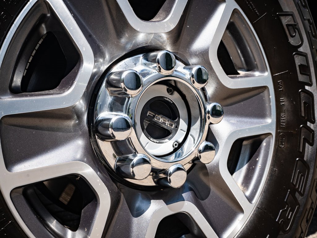2024 Ford F-350 photo 8
