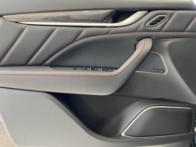 2024 Maserati Levante Modena photo 10