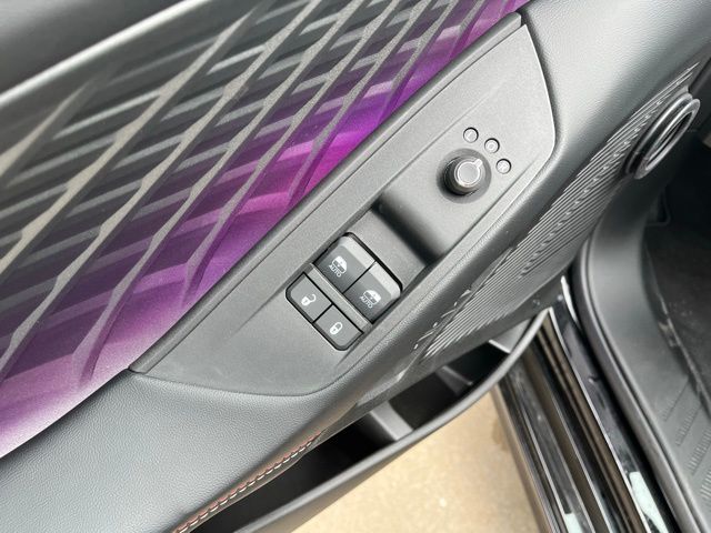 2025 Dodge Charger R/T photo 12