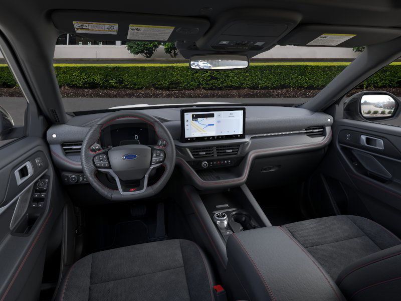 2025 Ford Explorer ST photo 9