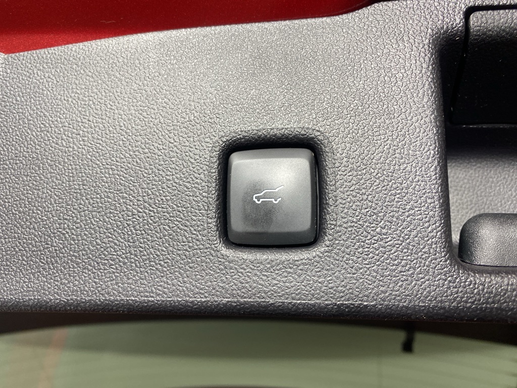 2022 Ford Escape SE photo 2