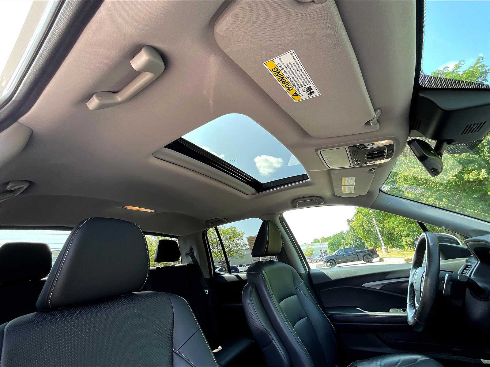 2022 Honda Ridgeline RTL-E photo 22