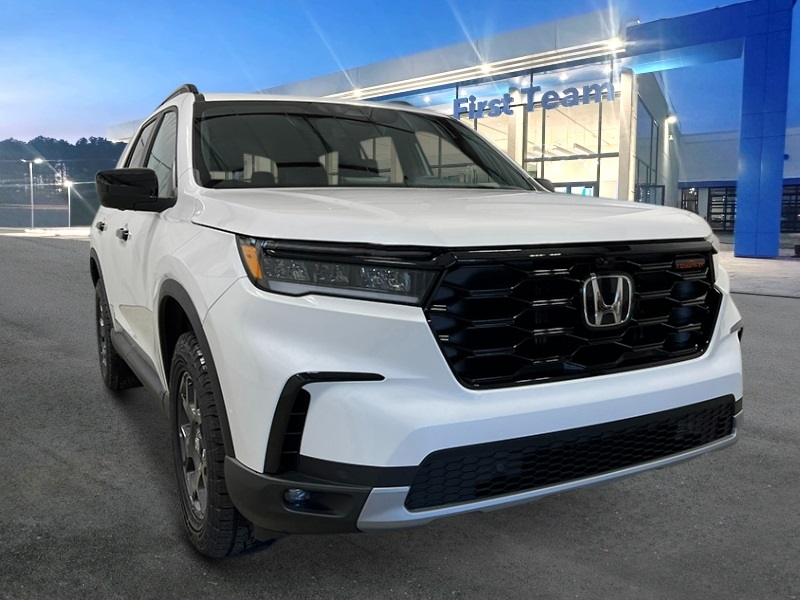 2025 Honda Pilot TrailSport photo 9