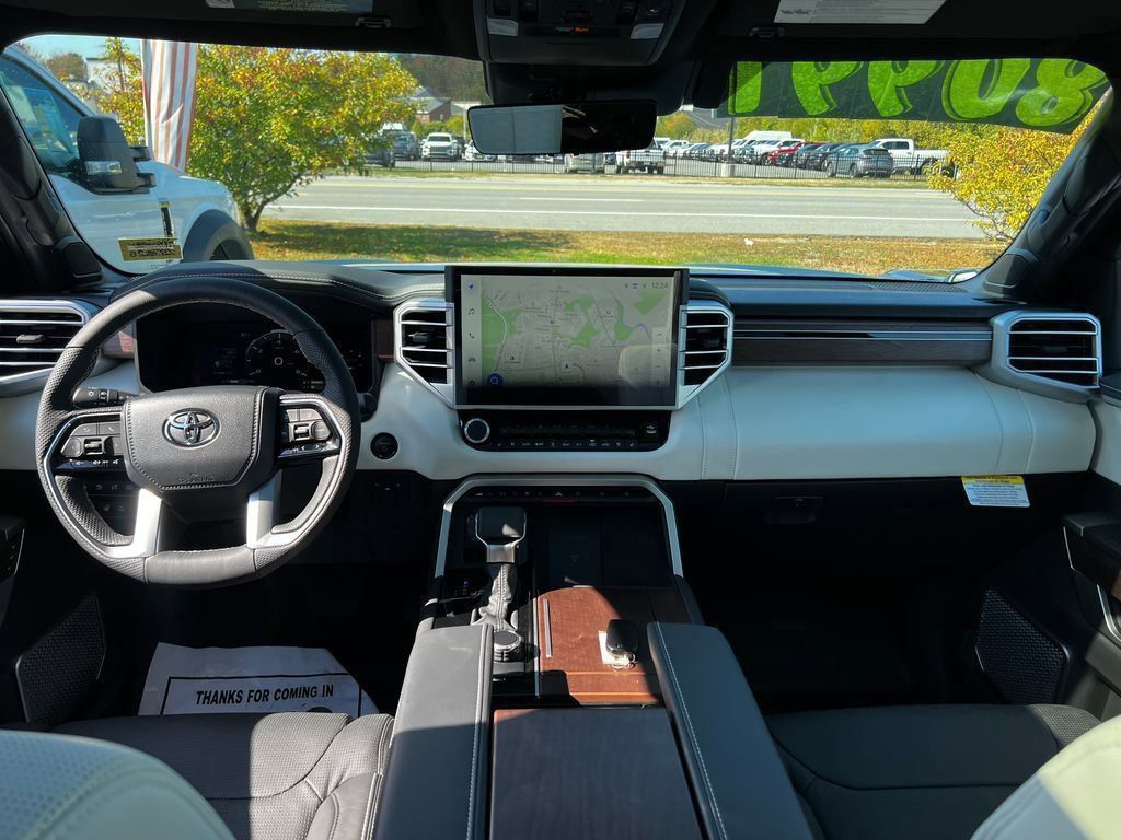 2025 Toyota Sequoia Capstone photo 4
