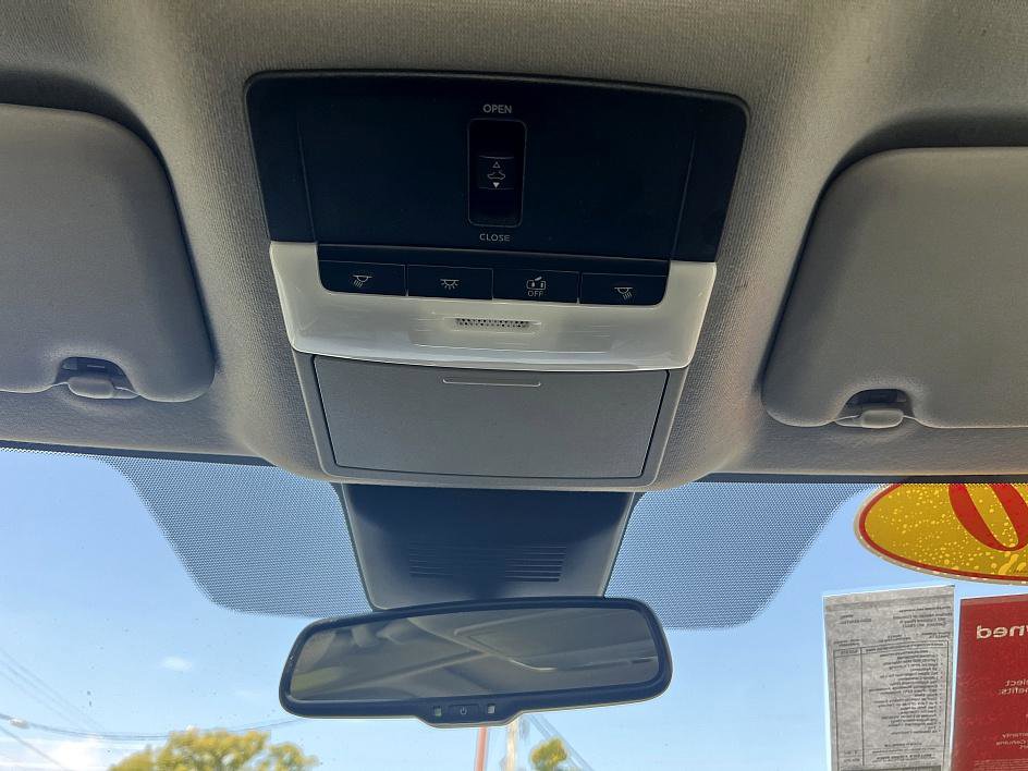 2020 Nissan Sentra SR photo 24