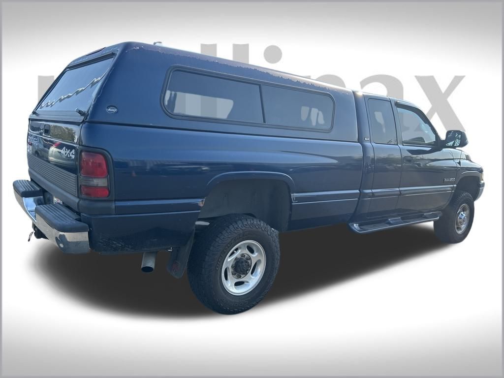 2001 Dodge Ram SLT photo 3
