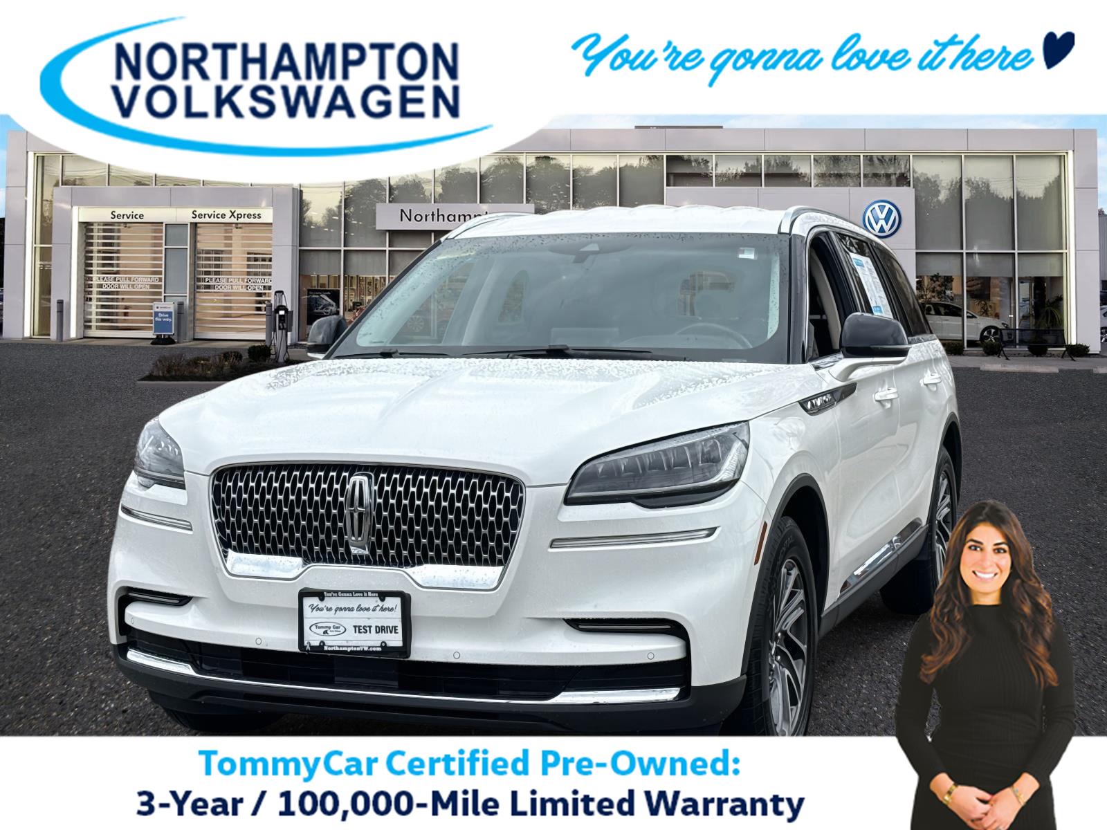 2022 Lincoln Aviator Base's photo