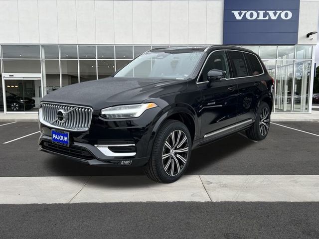 2025 Volvo XC90 Plus photo 3