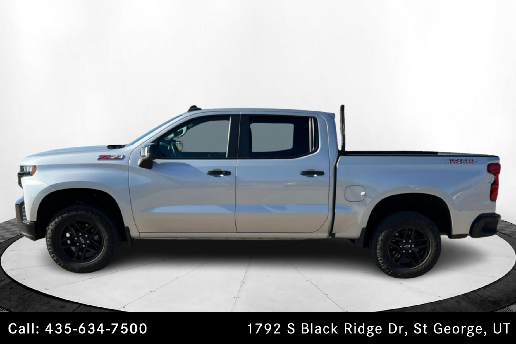 2022 Chevrolet Silverado 1500 LT Trail Boss photo 2