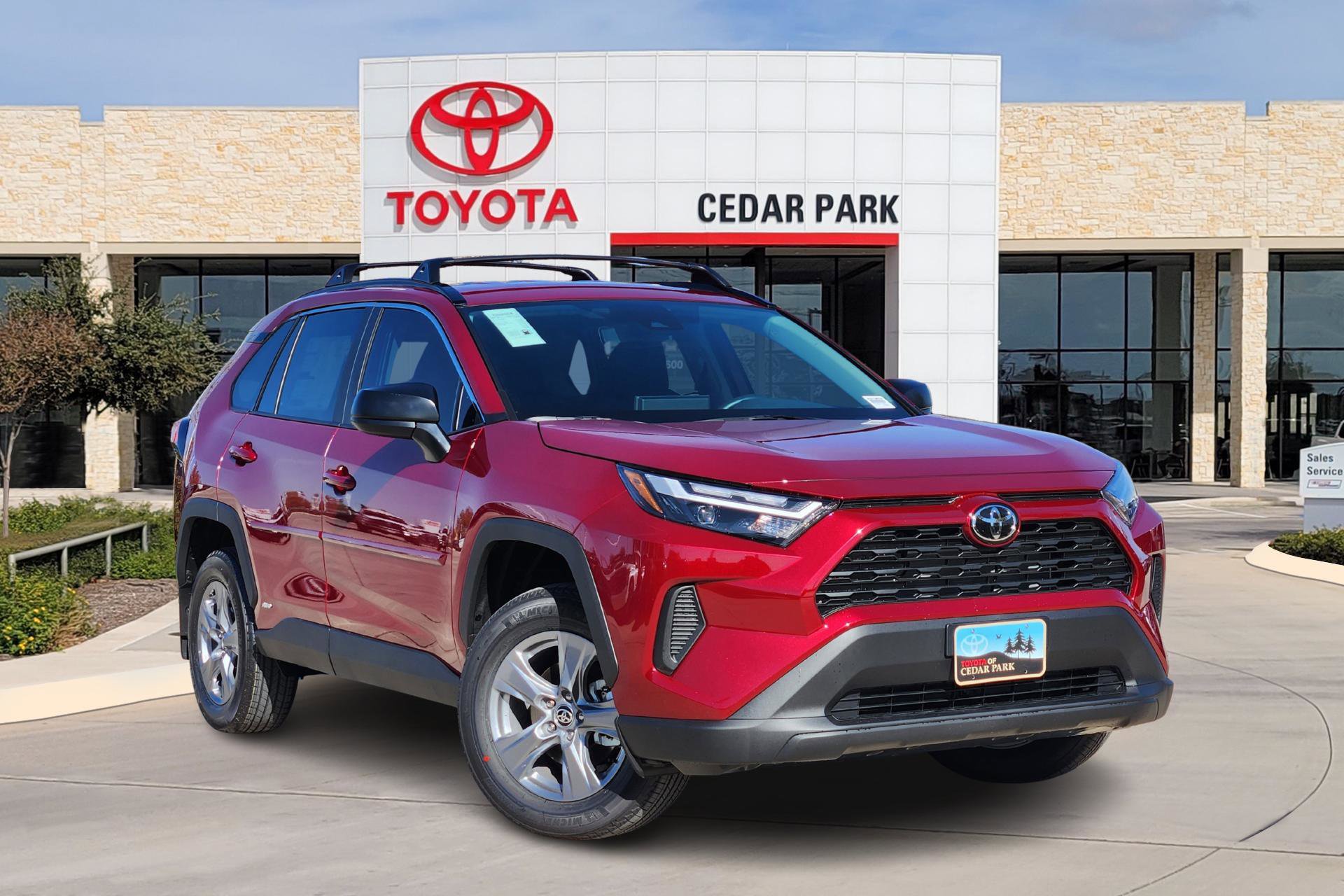 2025 Toyota RAV4 LE's photo