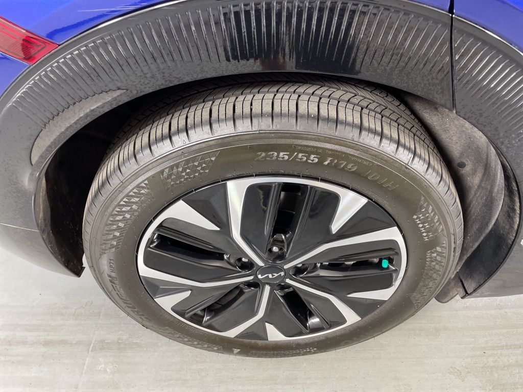 2024 Kia EV6 Wind photo 11