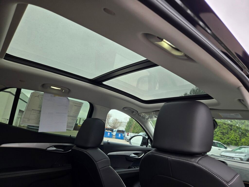 2025 Buick Envision Sport Touring photo 9