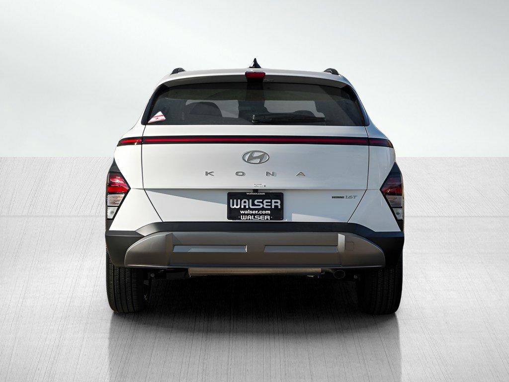 2026 Hyundai Kona SEL photo 4