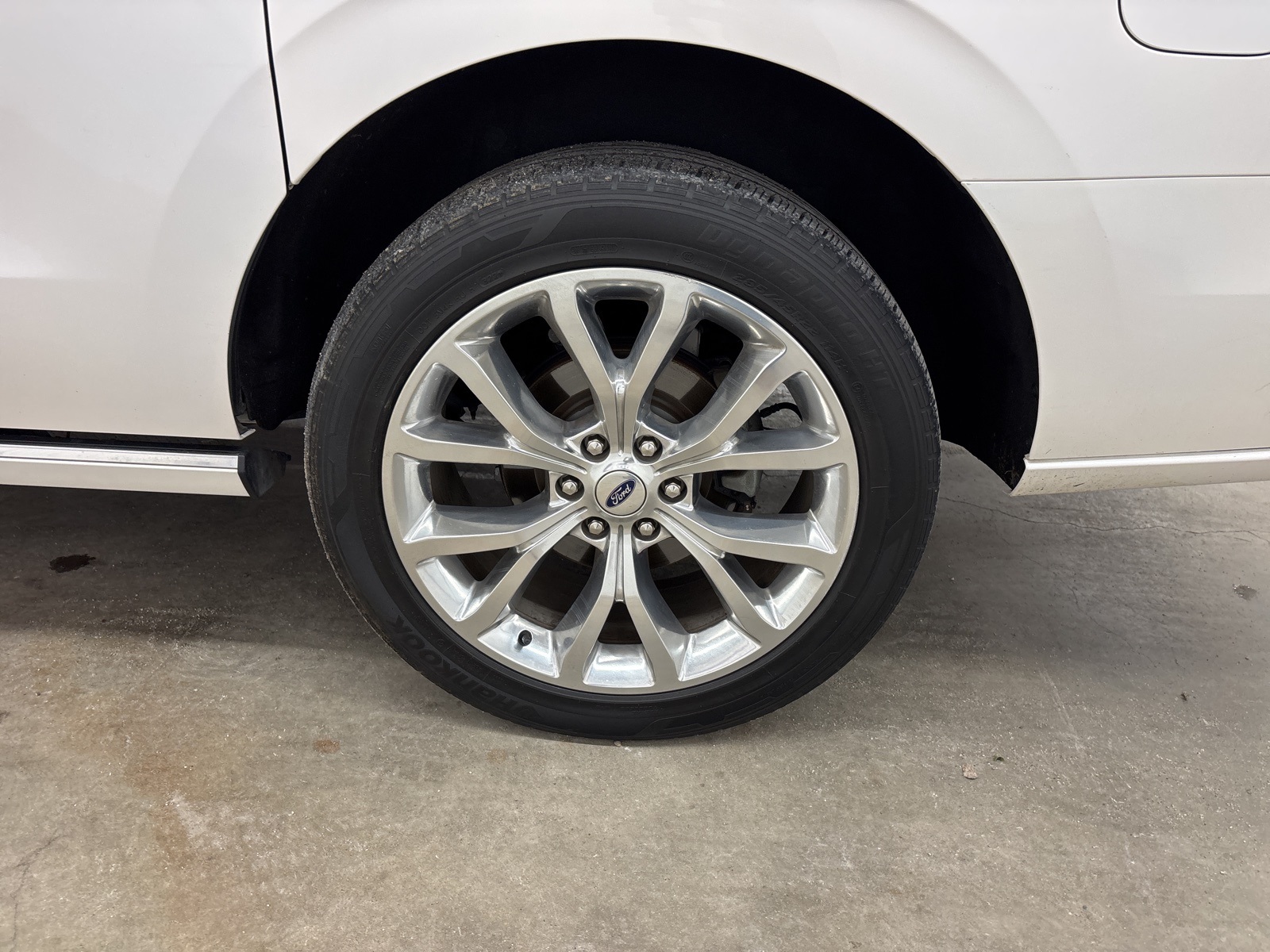 2019 Ford Expedition MAX Platinum photo 29