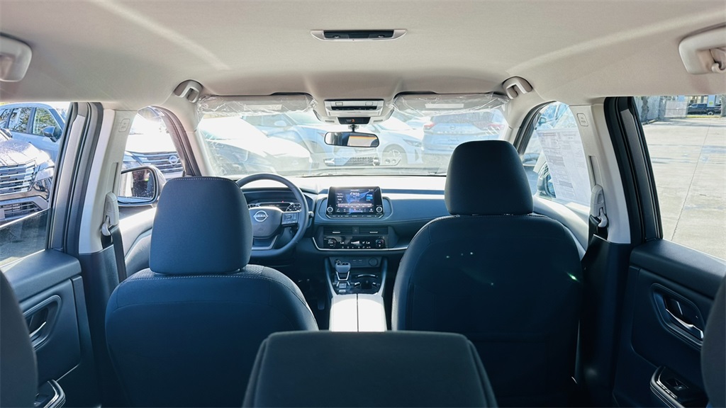 2026 Nissan Rogue SV photo 27