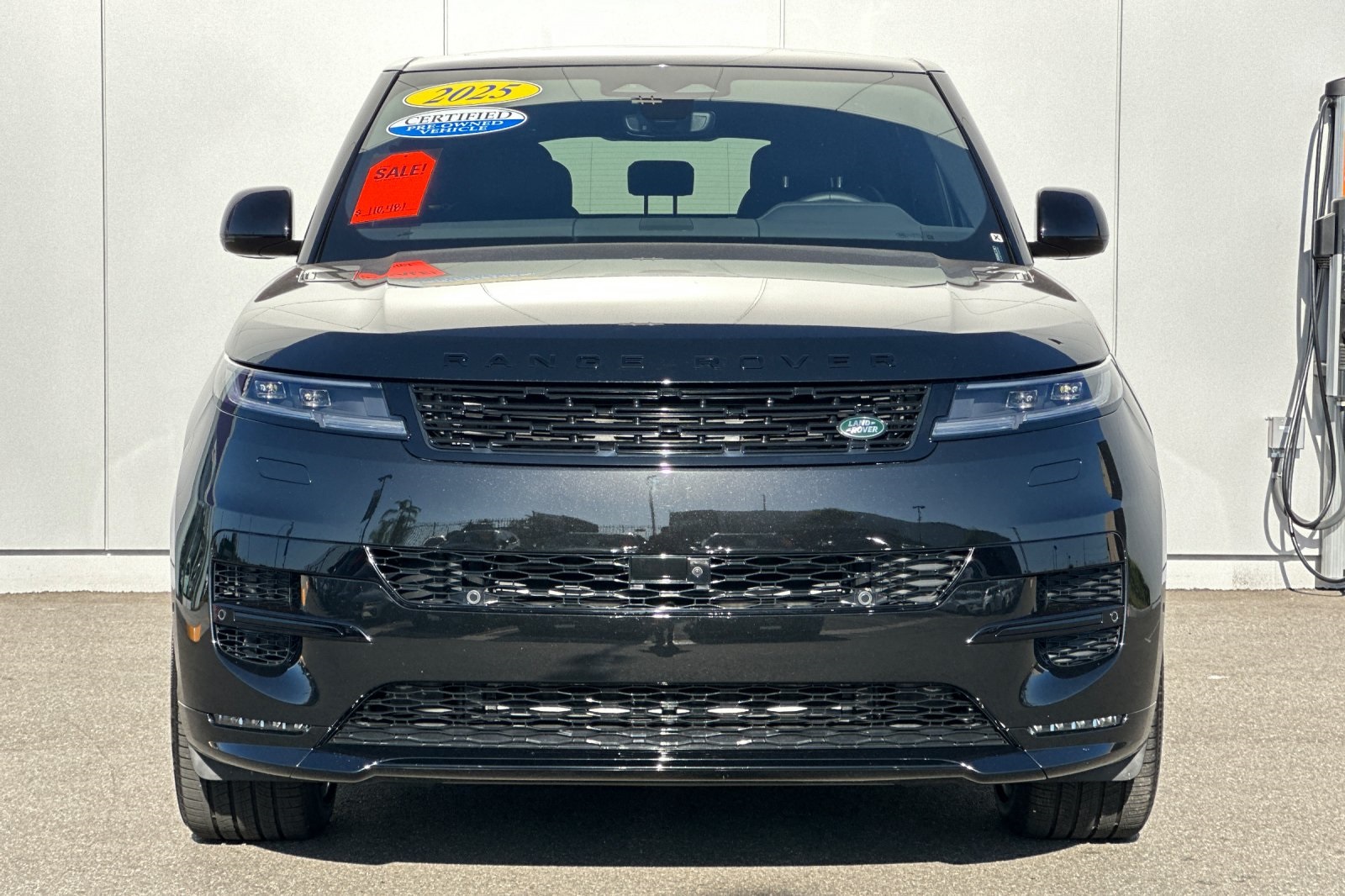 2025 Land Rover Range Rover Sport SE photo 9