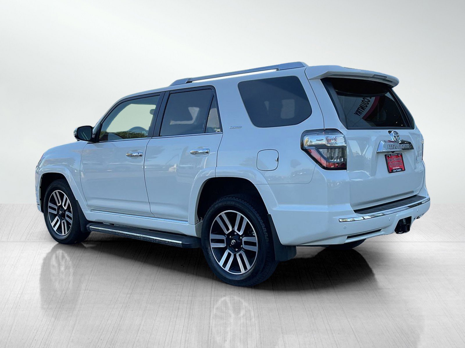 2023 Toyota 4Runner Limited photo 2
