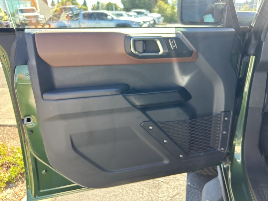 2024 Ford Bronco Outer Banks photo 9