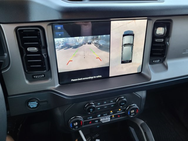 2023 Ford Bronco Outer Banks photo 10