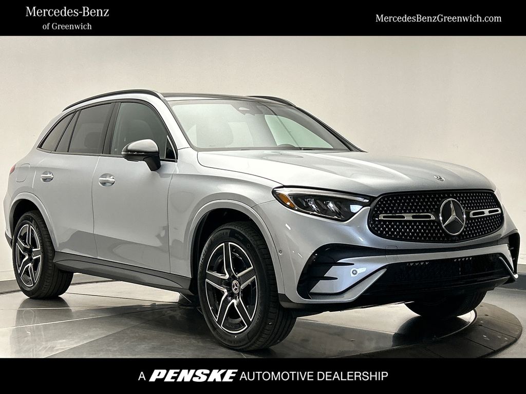 2025 Mercedes-Benz GLC