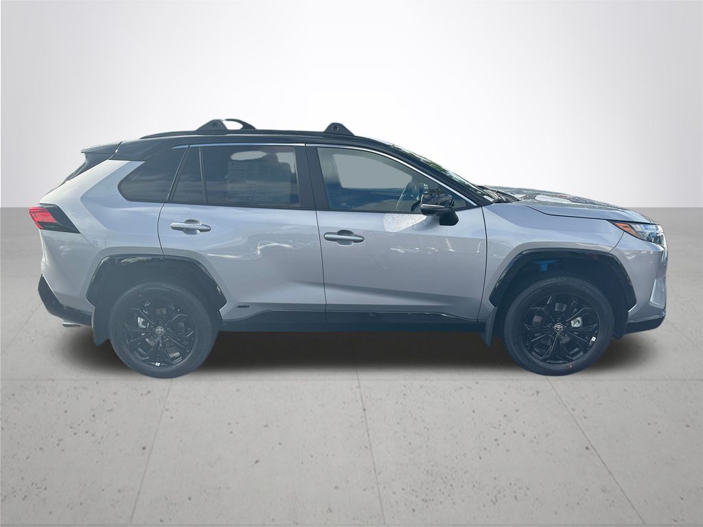 2025 Toyota RAV4 Hybrid XSE photo 6