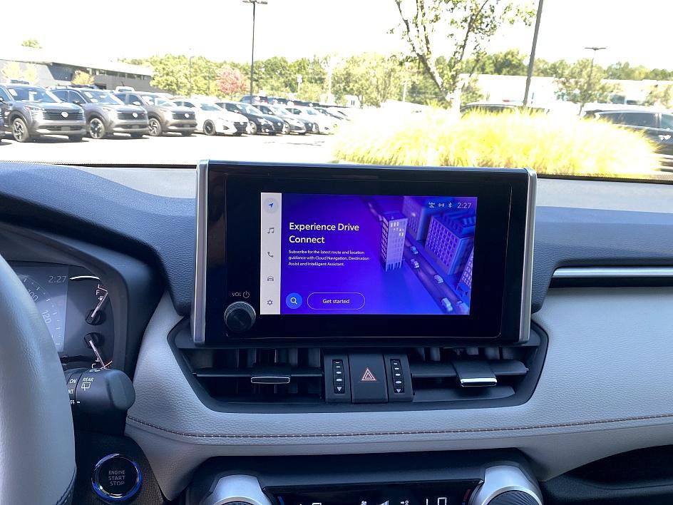 2025 Toyota RAV4 XLE Premium photo 9