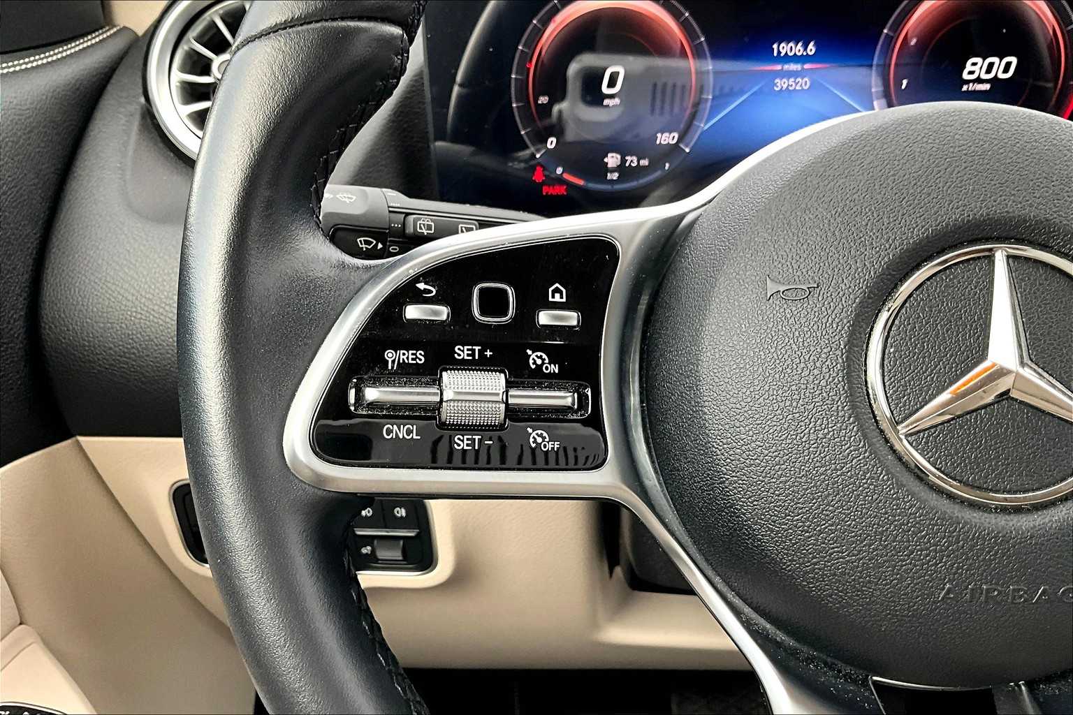 2022 Mercedes Benz GLA 250 photo 23