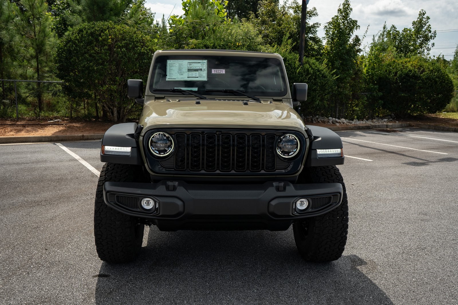 2025 Jeep Wrangler Willys photo 2