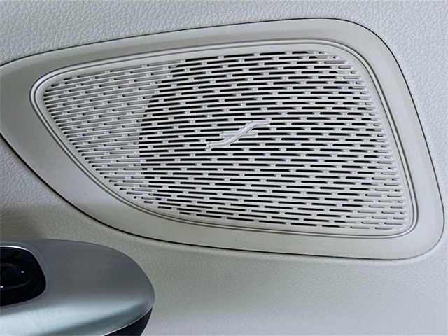 2024 Mercedes Benz C 300 photo 17