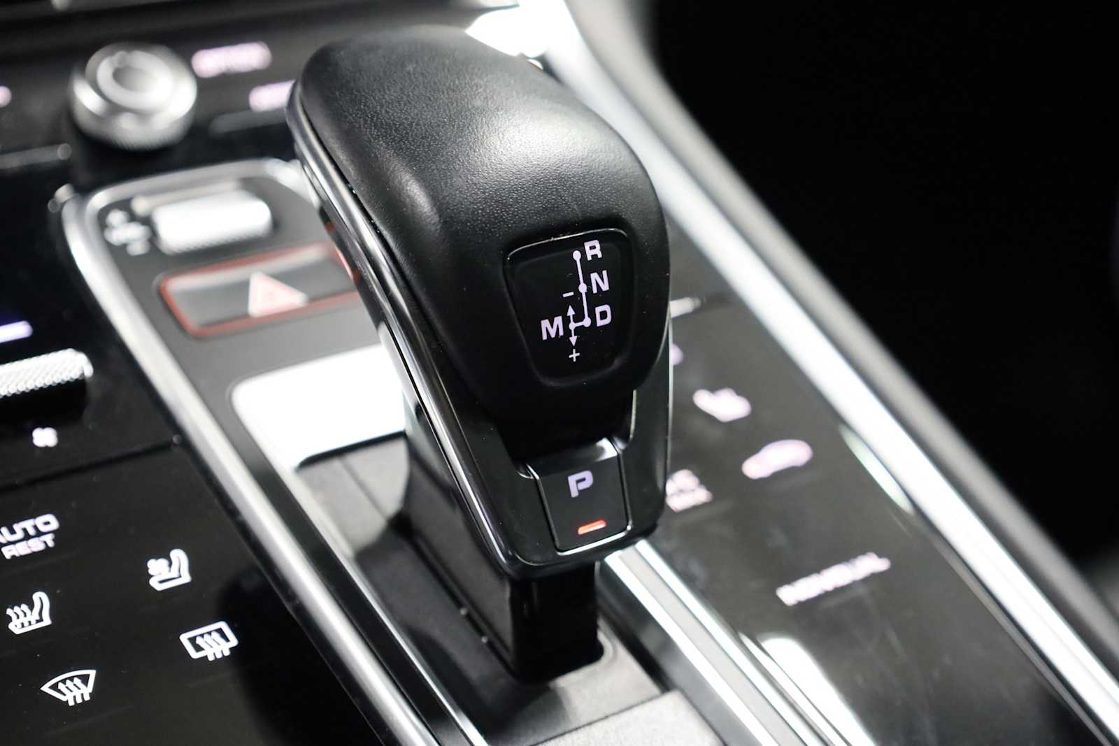 2023 Porsche Panamera 4 photo 25