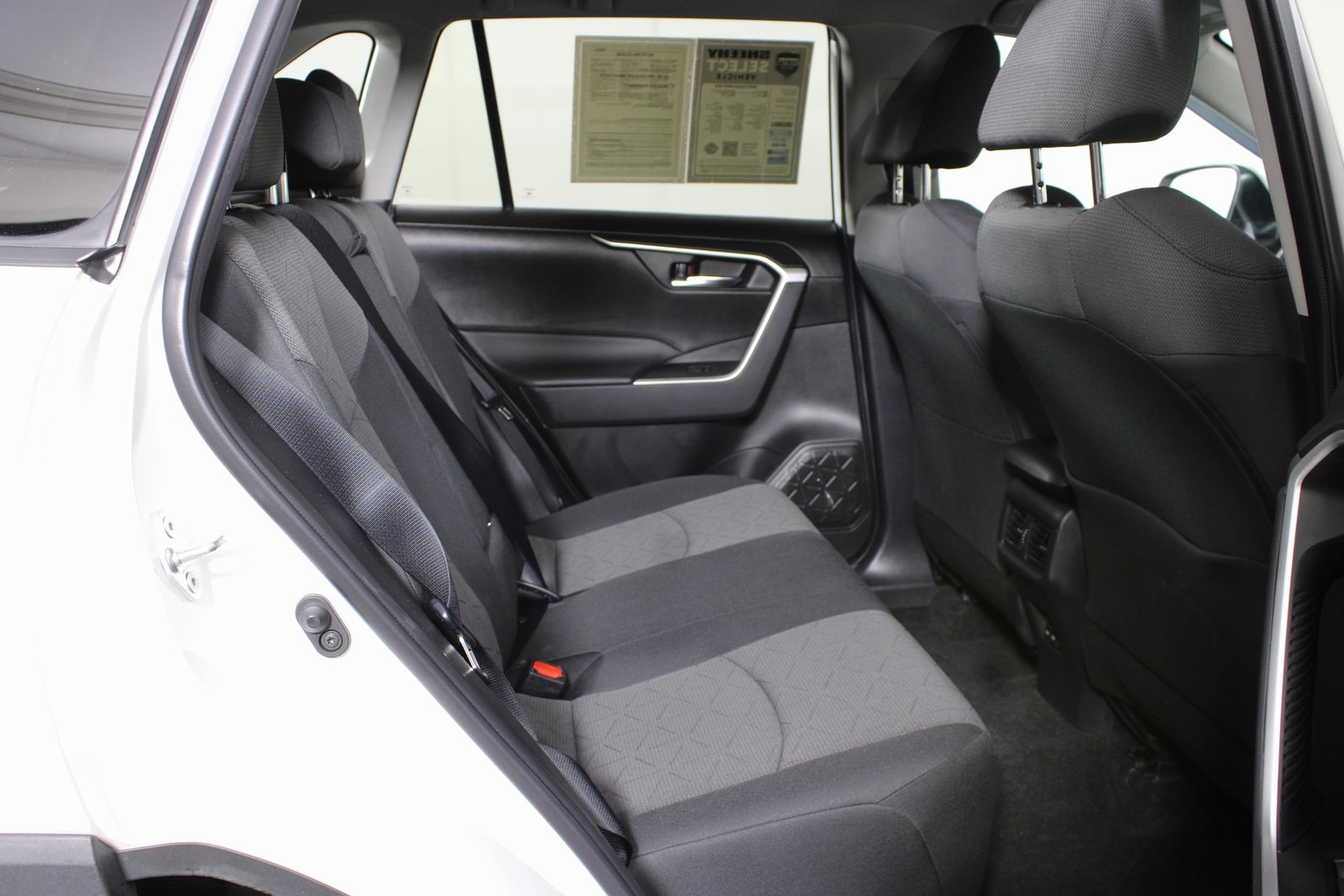 2022 Toyota RAV4 XLE photo 14