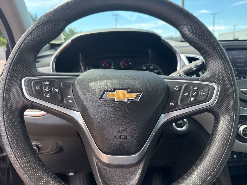 2022 Chevrolet Equinox LS photo 17