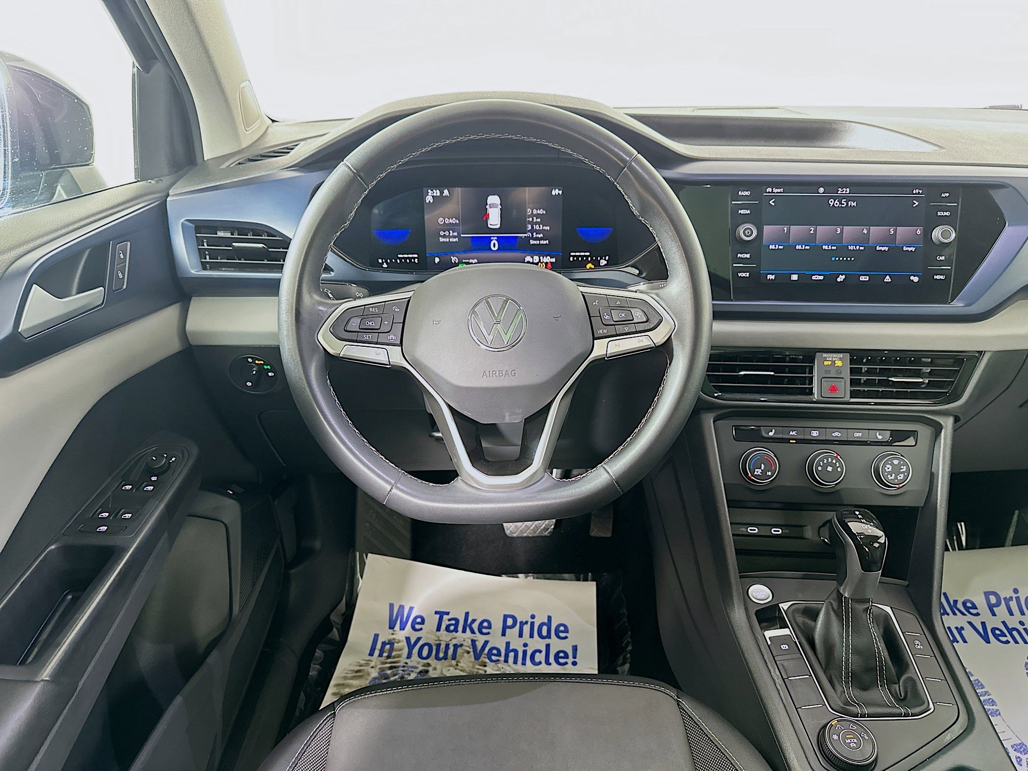 2022 Volkswagen Taos SE photo 21