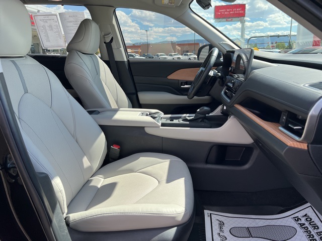 2024 Toyota Grand Highlander Platinum photo 41