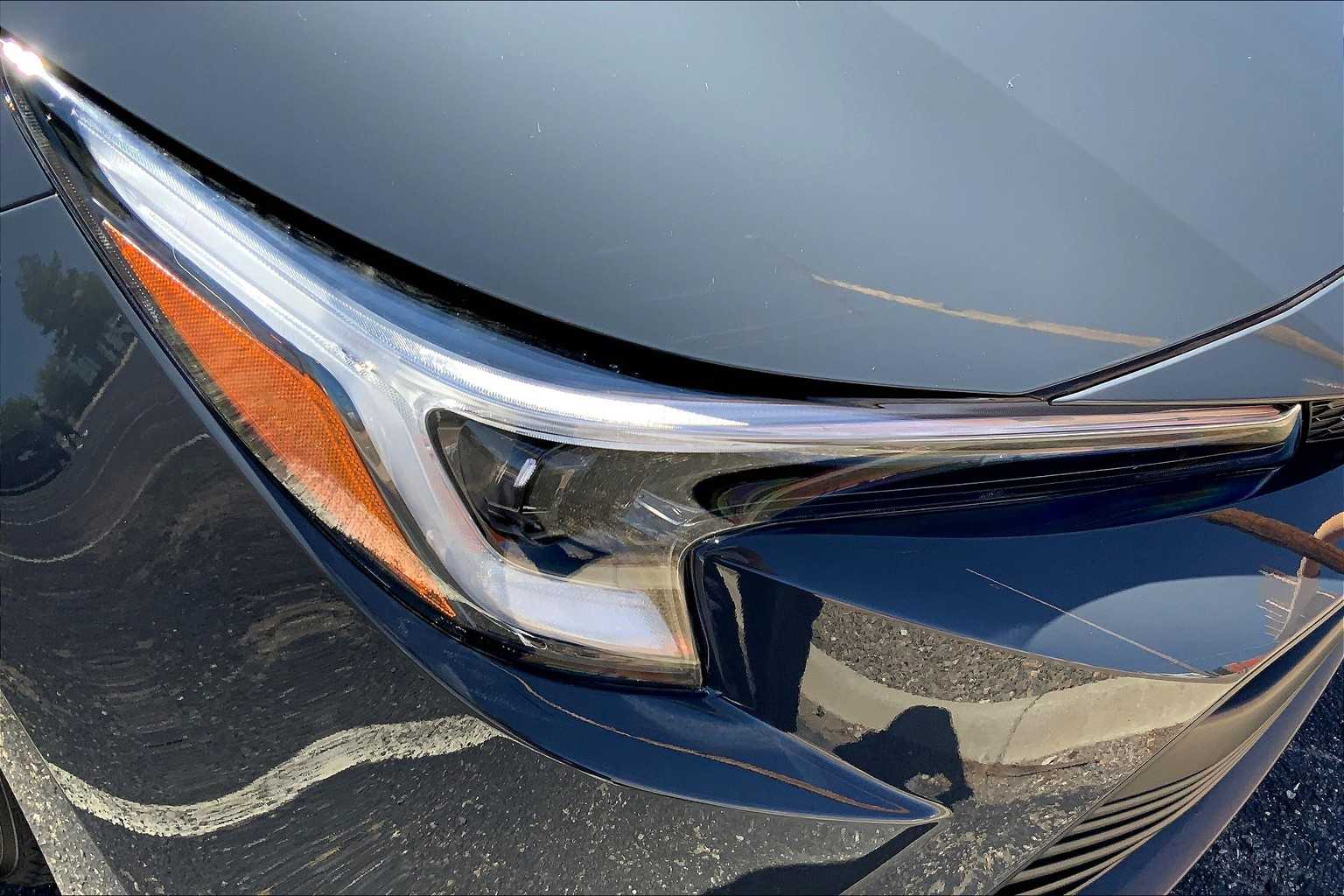 2025 Toyota Corolla Hybrid LE photo 22