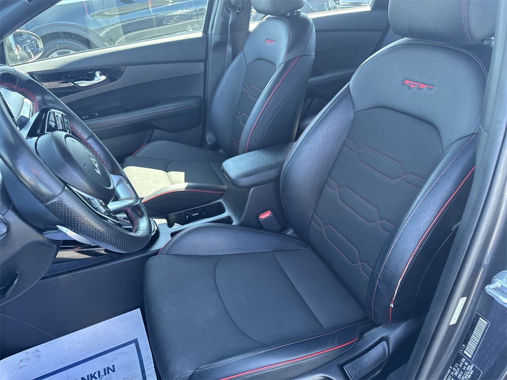 2023 Kia Forte GT photo 17